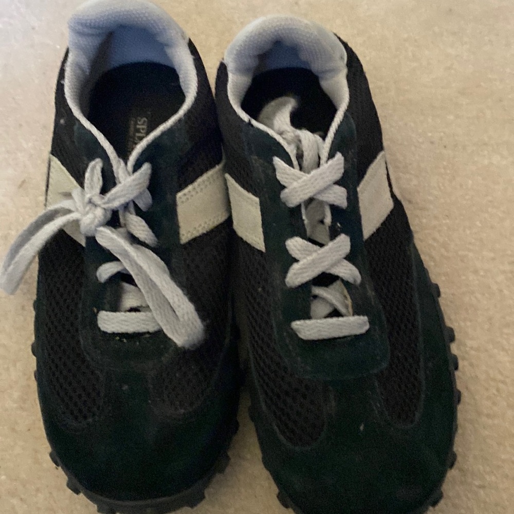 NWOT Splash Navy Blue/Gray Suede & Lace Sneakers